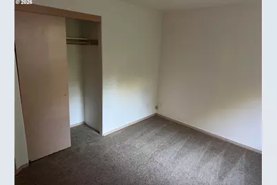 2713 SW Hume Ct, Portland, OR 97219 - Photo 23
