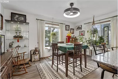 14850 NE Rose Pkwy, Portland, OR 97230 - Photo 15