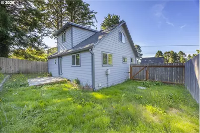 1842 NE 19th St, Lincoln City, OR 97367 - Photo 31