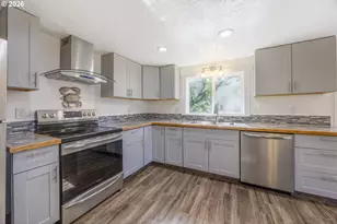 1842 NE 19th St, Lincoln City, OR 97367 - Photo 17