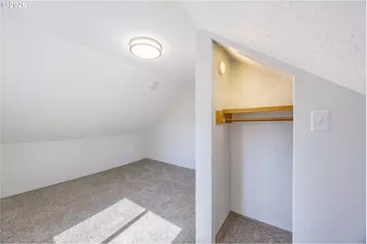 1842 NE 19th St, Lincoln City, OR 97367 - Photo 27