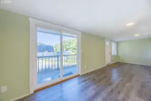 1842 NE 19th St, Lincoln City, OR 97367 - Photo 11