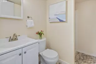 4935 NE Flanders St, Portland, OR 97213 - Photo 39