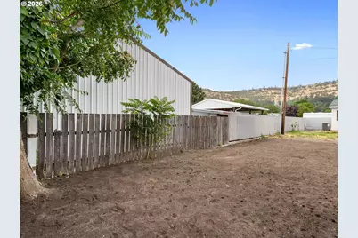 834 Floral Ct, The Dalles, OR 97058 - Photo 29