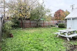 1740 W Broadway, Eugene, OR 97402 - Photo 7