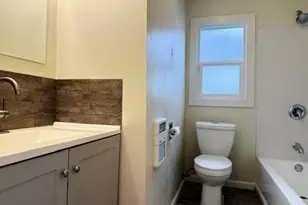 1740 W Broadway, Eugene, OR 97402 - Photo 19