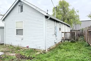 1740 W Broadway, Eugene, OR 97402 - Photo 5