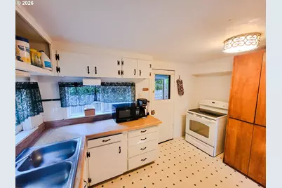4502 NE 66th Ave, Vancouver, WA 98661 - Photo 9