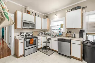 1212 Morrow Rd, Medford, OR 97504 - Photo 11