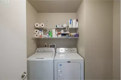 34505 Riverside Dr, Albany, OR 97321 - Photo 11