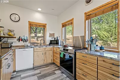 87121 Kellmore St, Eugene, OR 97402 - Photo 11