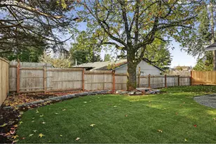 17745 Davis Dr, Sandy, OR 97055 - Photo 35