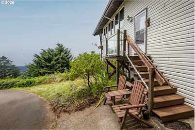 340 NE Vista Terrace Ave, Depoe Bay, OR 97341 - Photo 3