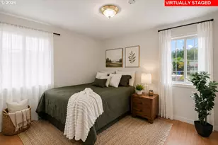 8335 NE Klickitat St, Portland, OR 97220 - Photo 15
