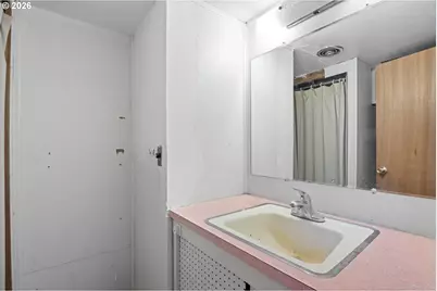 8335 NE Klickitat St, Portland, OR 97220 - Photo 19