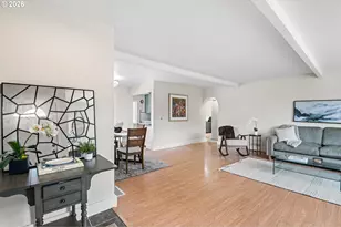 8335 NE Klickitat St, Portland, OR 97220 - Photo 35