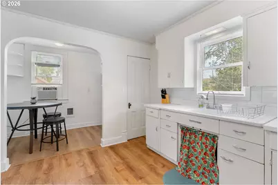 501 E 9th St, The Dalles, OR 97058 - Photo 15