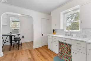 501 E 9th St, The Dalles, OR 97058 - Photo 15