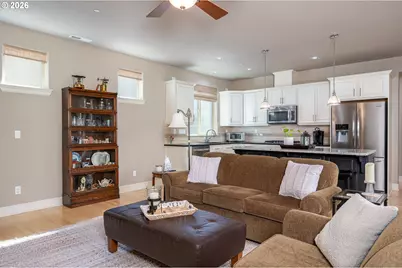 10862 SW Lisbon St, Wilsonville, OR 97070 - Photo 5