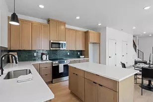 8051 SE 72nd Ave, Portland, OR 97206 - Photo 3