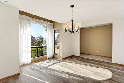 12641 SW Overgaard St, Portland, OR 97224 - Photo 5