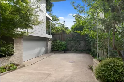 1560 NW 25th Ave, Portland, OR 97210 - Photo 9