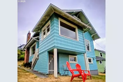 558 4th St, Astoria, OR 97103 - Photo 1