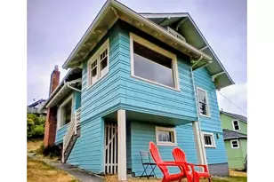 558 4th St, Astoria, OR 97103 - Photo 1