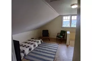 558 4th St, Astoria, OR 97103 - Photo 17