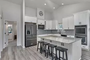 19108 Wellesley Ave, Sandy, OR 97055 - Photo 5