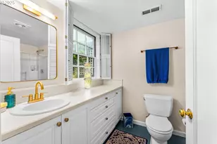 1250 SW Englewood Dr, Lake Oswego, OR 97034 - Photo 27