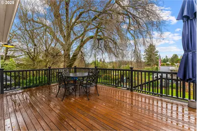 1250 SW Englewood Dr, Lake Oswego, OR 97034 - Photo 29