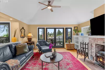 1250 SW Englewood Dr, Lake Oswego, OR 97034 - Photo 17