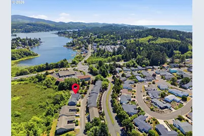 4678 NE Windward Pl, Lincoln City, OR 97367 - Photo 35