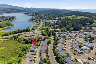 4678 NE Windward Pl, Lincoln City, OR 97367 - Photo 35