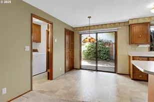 1254 Rio Glen Dr, Eugene, OR 97401 - Photo 17