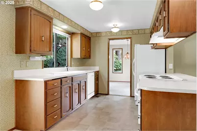 1254 Rio Glen Dr, Eugene, OR 97401 - Photo 13