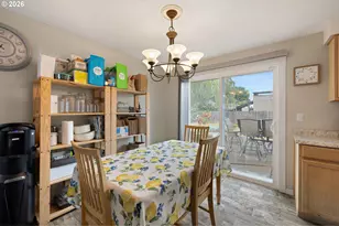 430 N 6th St, Harrisburg, OR 97446 - Photo 13