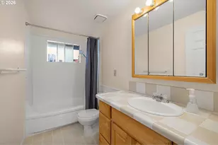 430 N 6th St, Harrisburg, OR 97446 - Photo 21