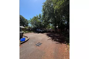 11722 SE Ankeny St, Portland, OR 97216 - Photo 3