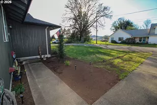 1091 SE Elm St, Dundee, OR 97115 - Photo 37