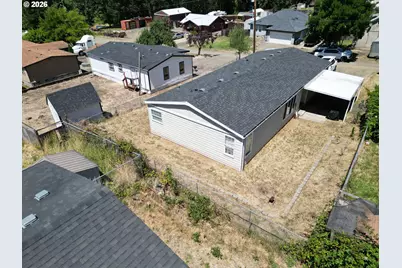 152 NE Scofield Ave, Roseburg, OR 97470 - Photo 45