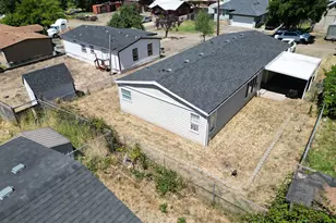 152 NE Scofield Ave, Roseburg, OR 97470 - Photo 45