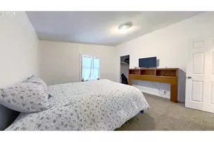 152 NE Scofield Ave, Roseburg, OR 97470 - Photo 35