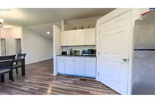 152 NE Scofield Ave, Roseburg, OR 97470 - Photo 19