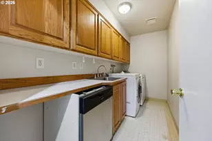 7715 SE 110th Ave, Portland, OR 97266 - Photo 37