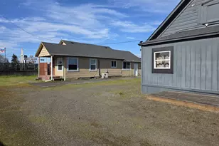 1014 A St, Woodland, WA 98674 - Photo 1