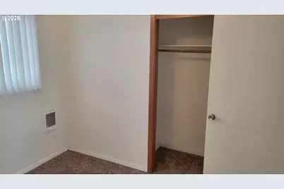 945 N 4th St, Aumsville, OR 97325 - Photo 7
