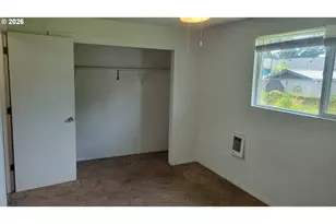 945 N 4th St, Aumsville, OR 97325 - Photo 9