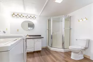 570 N 10th Ave, Cornelius, OR 97113 - Photo 17